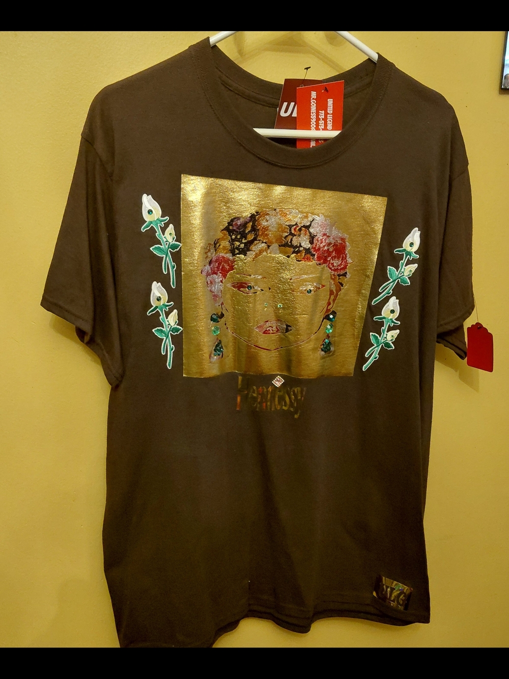 NEW Graphic Gold Foil Frida-Inspired Tee with Floral Accents-L